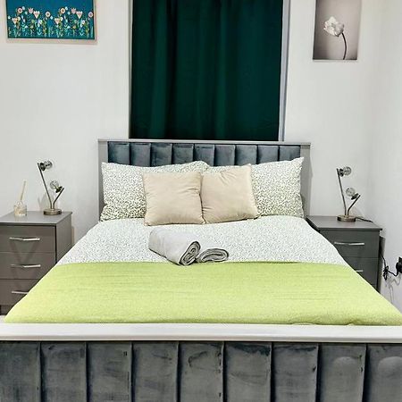 Guest&Rest Elite 2 Apartment Лондон Екстериор снимка