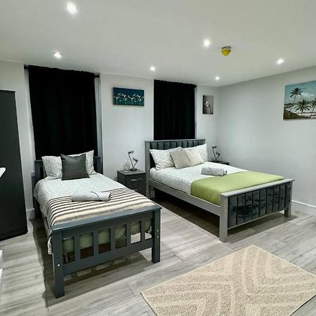 Guest&Rest Elite 2 Apartment Лондон Екстериор снимка