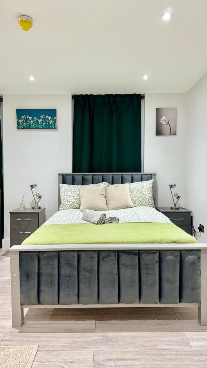 Guest&Rest Elite 2 Apartment Лондон Екстериор снимка